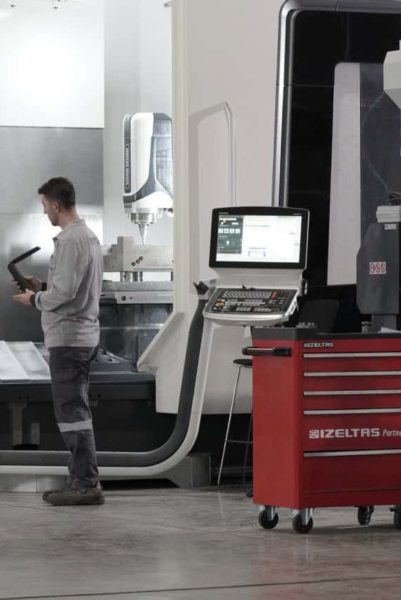 <strong>Advanced R&D Center</strong>
